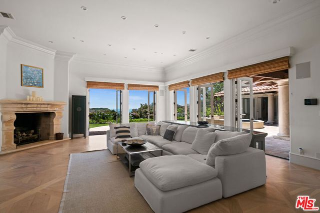 7160 Dume Drive, Malibu, CA 90265
