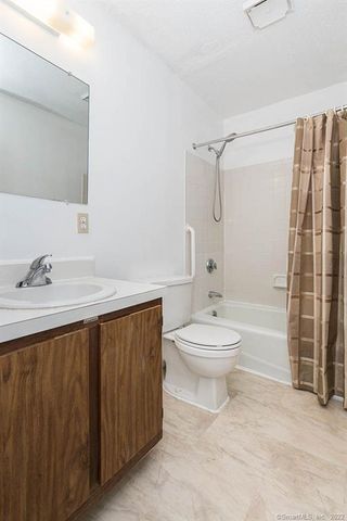 1323 Harbor View Drive 1323, Rocky Hill, CT 06067