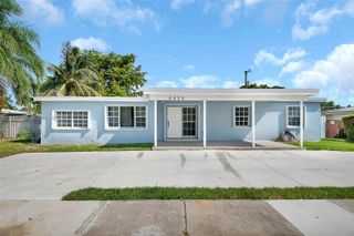 4525 SW 112th Pl, Miami, FL 33165