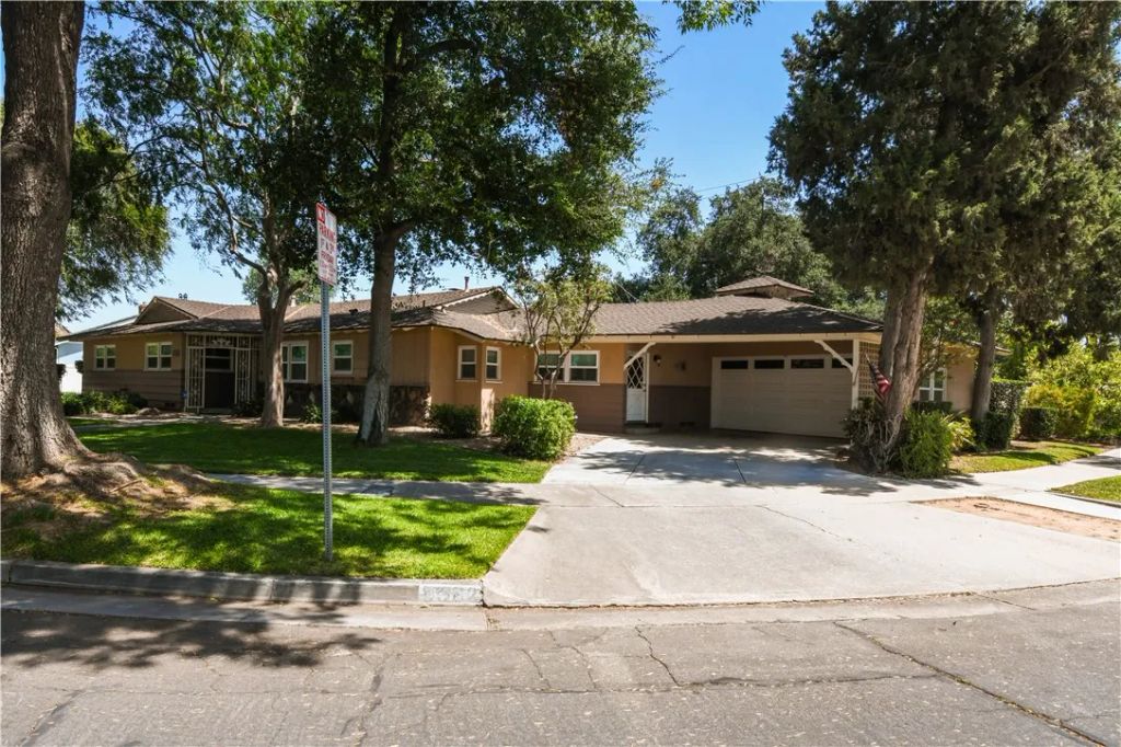 5382 Brighton, Riverside, CA 92504