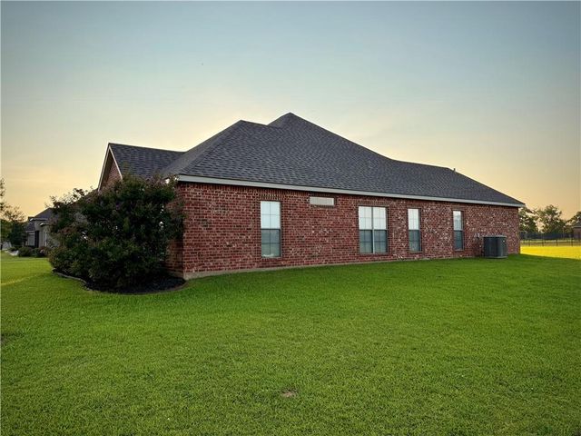 189 ST ANDREWS Drive, Alexandria, LA 71303
