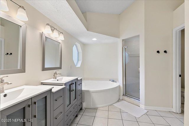 2077 BRIGHTON BAY Trail, Jacksonville, FL 32246