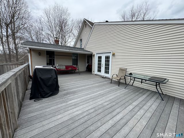 10 Texas Heights Road, Plainfield, CT 06374