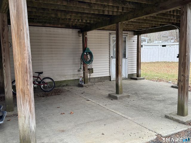 10 Texas Heights Road, Plainfield, CT 06374