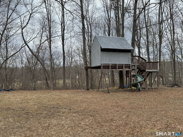 10 Texas Heights Road, Plainfield, CT 06374