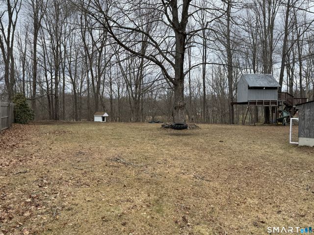 10 Texas Heights Road, Plainfield, CT 06374