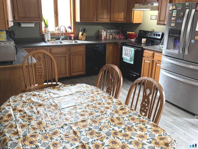 10 Texas Heights Road, Plainfield, CT 06374