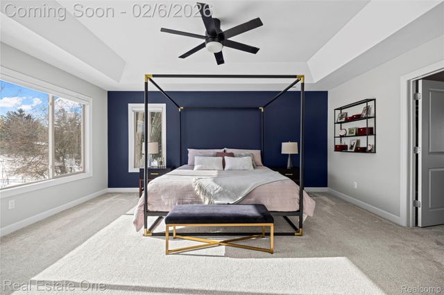 3241 Ledgewood Court E, Commerce Charter Township, MI 48382