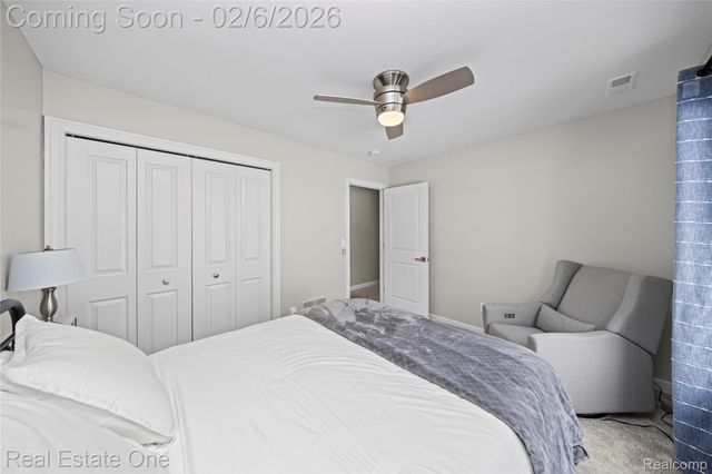 3241 Ledgewood Court E, Commerce Charter Township, MI 48382