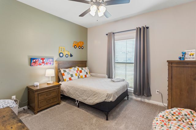 203 N Niles Avenue, Tuscola, IL 61953