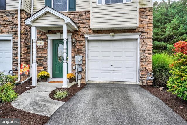 396 BRUAW DR, York, PA 17406