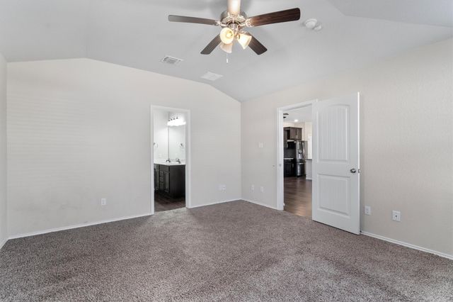 122 Beth Ann LOOP, Taylor, TX 76574