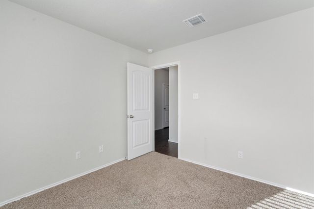 122 Beth Ann LOOP, Taylor, TX 76574