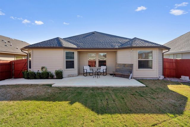 122 Beth Ann LOOP, Taylor, TX 76574