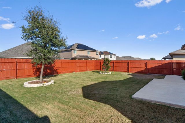 122 Beth Ann LOOP, Taylor, TX 76574