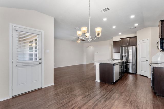 122 Beth Ann LOOP, Taylor, TX 76574