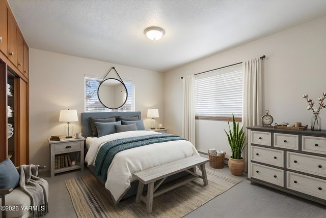 2907 S 3rd St, Union Gap, WA 98903