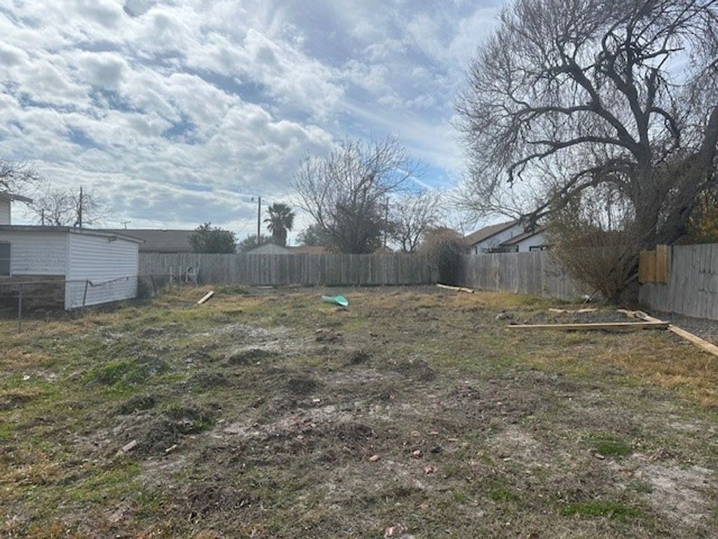 405 Judie, Corpus Christi, TX 78418 — exterior