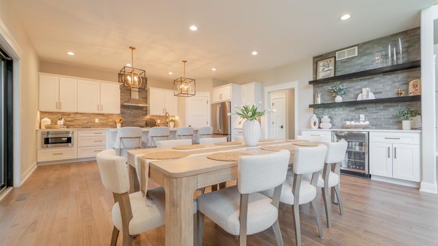 8201 Alexander Street, Schererville, IN 46375