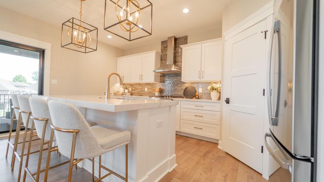 8201 Alexander Street, Schererville, IN 46375