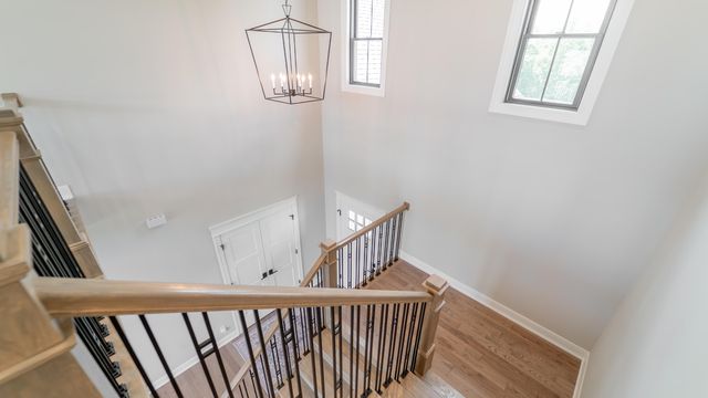 8201 Alexander Street, Schererville, IN 46375