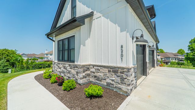 8201 Alexander Street, Schererville, IN 46375