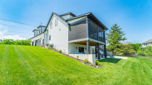 8201 Alexander Street, Schererville, IN 46375