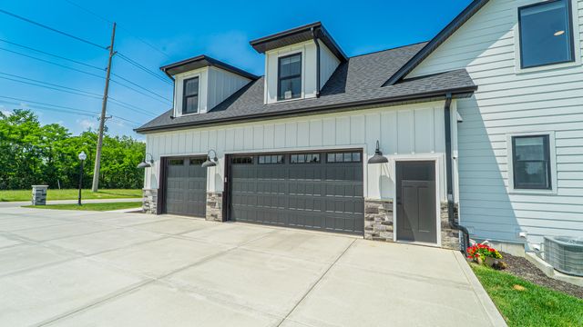 8201 Alexander Street, Schererville, IN 46375
