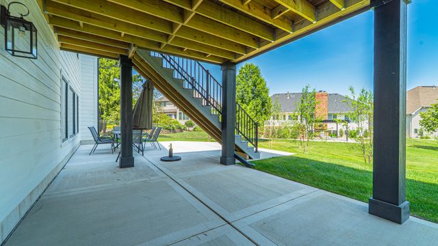 8201 Alexander Street, Schererville, IN 46375