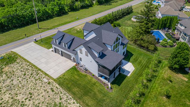 8201 Alexander Street, Schererville, IN 46375