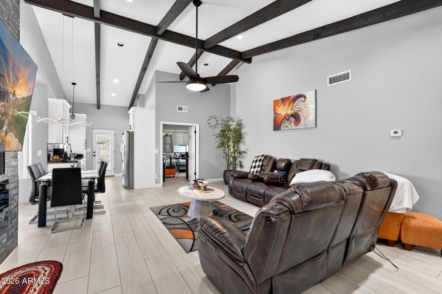 12213 N Chama Drive Unit 1, Fountain Hills, AZ 85268