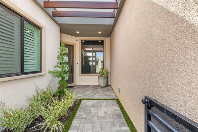 11041 Concord Valley Drive, Las Vegas, NV 89135
