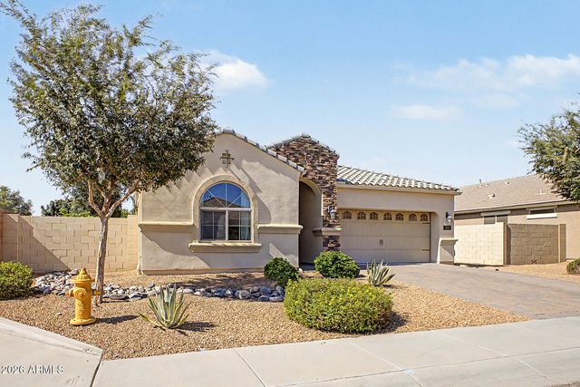 172 E CRESCENT Place, Chandler, AZ 85249