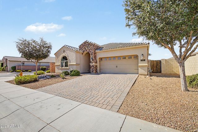 172 E CRESCENT Place, Chandler, AZ 85249