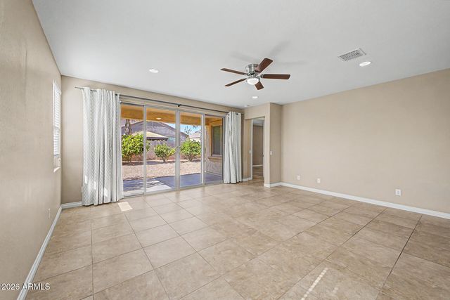 172 E CRESCENT Place, Chandler, AZ 85249
