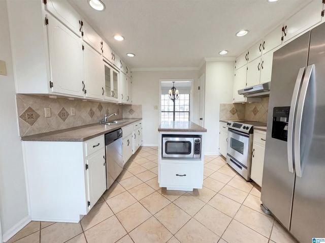 800 THOMAS DRIVE, Mount Olive, AL 35117