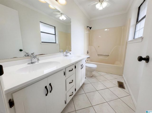 800 THOMAS DRIVE, Mount Olive, AL 35117