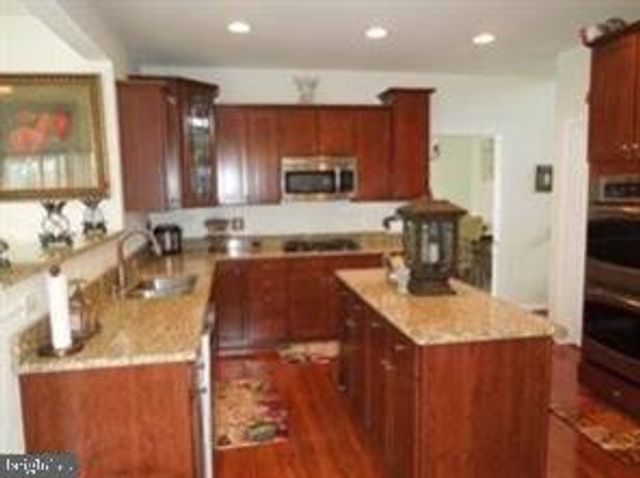 9804 AUTUMN PATH CT, Fredericksburg, VA 22407