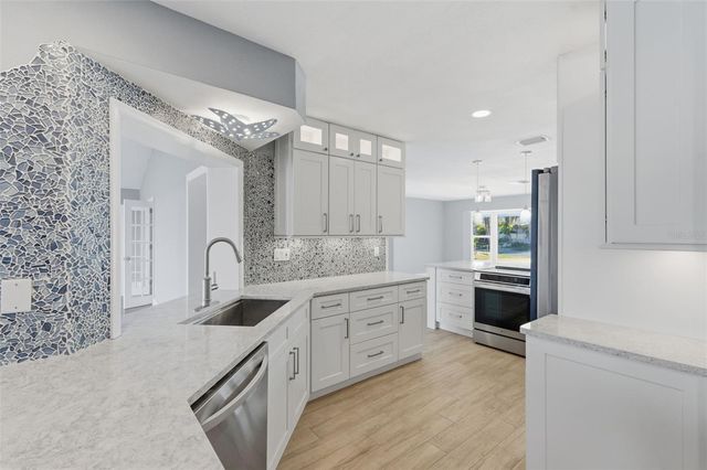 11145 4TH STREET E, Treasure Island, FL 33706