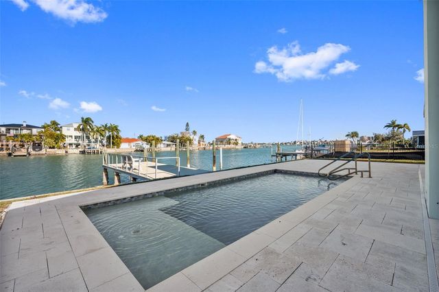 11145 4TH STREET E, Treasure Island, FL 33706