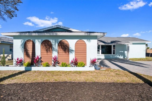 11145 4TH STREET E, Treasure Island, FL 33706