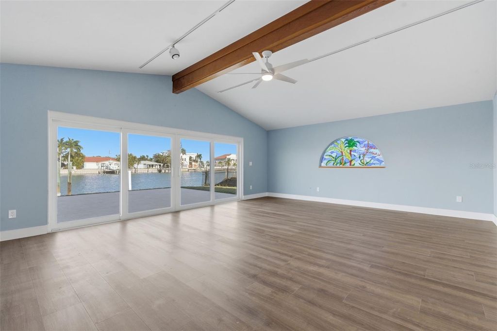 Image 5 of property listing at 11145 4TH STREET E, Treasure Island, FL 33706