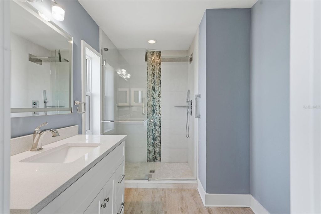 Image 42 of property listing at 11145 4TH STREET E, Treasure Island, FL 33706