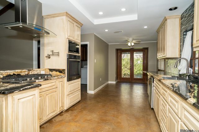 3736 Sessions Dr, Baton Rouge, LA 70816