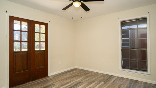 3736 Sessions Dr, Baton Rouge, LA 70816