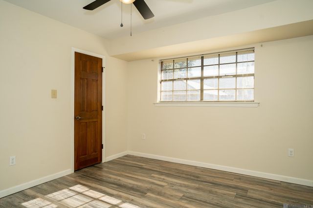 3736 Sessions Dr, Baton Rouge, LA 70816