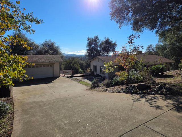 6540 Serendipity Ln, Placerville, CA 95667
