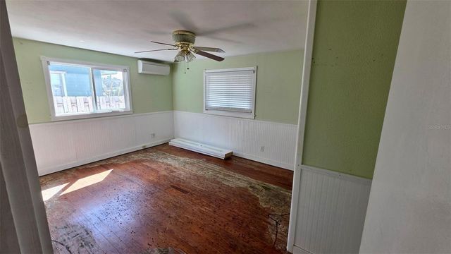 811 W WISCONSIN AVENUE, Deland, FL 32720