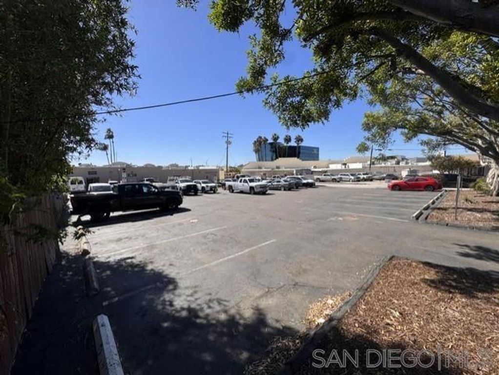 1221 Dorcas St, San Diego, CA 92110 — photo 4