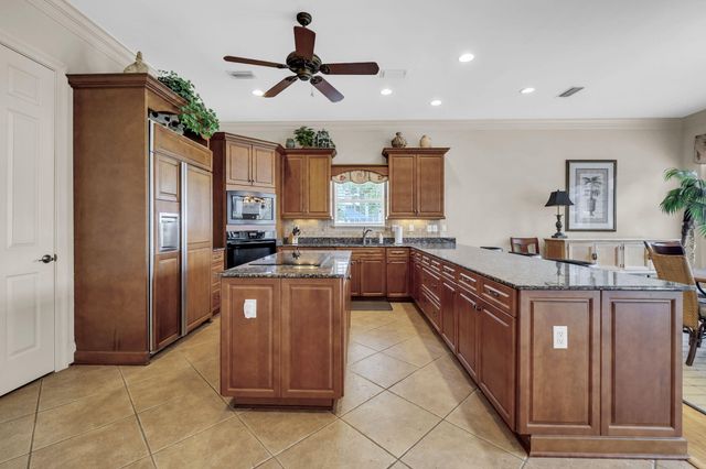 120 Garnet Place, Destin, FL 32541